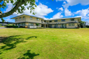 Гостиница Albany Oak Motel  Оклэнд